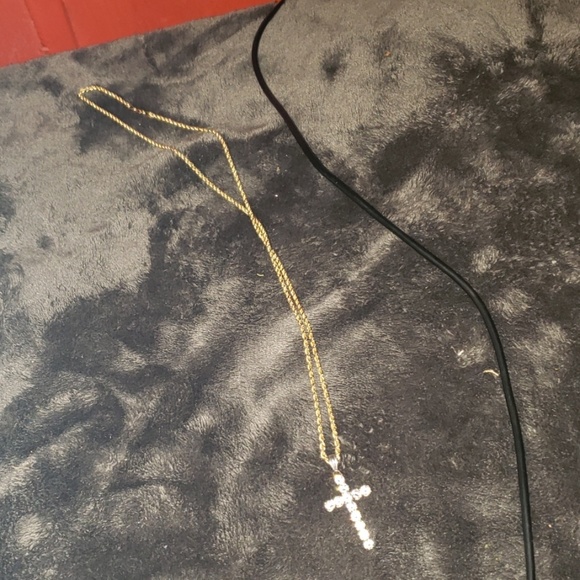 Jewelry - Gold rope chain